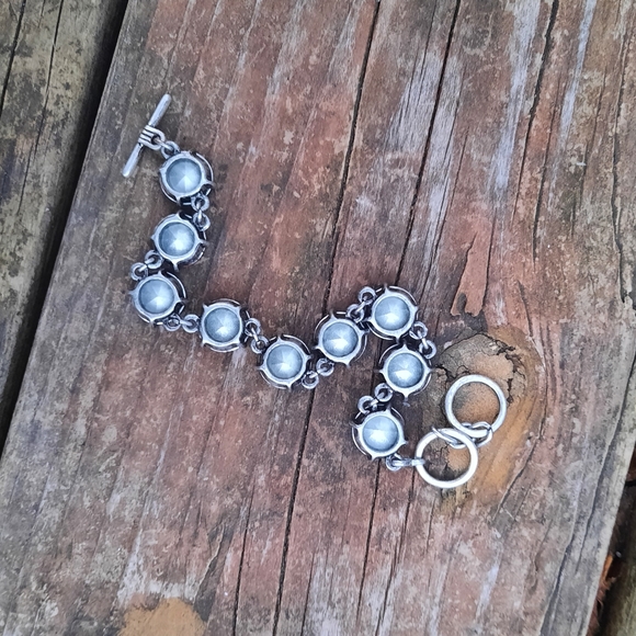Green & Red Crystal Bracelet Pewter 💚❤ - Picture 3 of 4